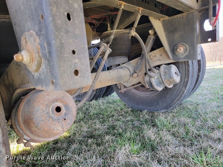 image for item JL9330 2006 Wabash  refrigerated van trailer