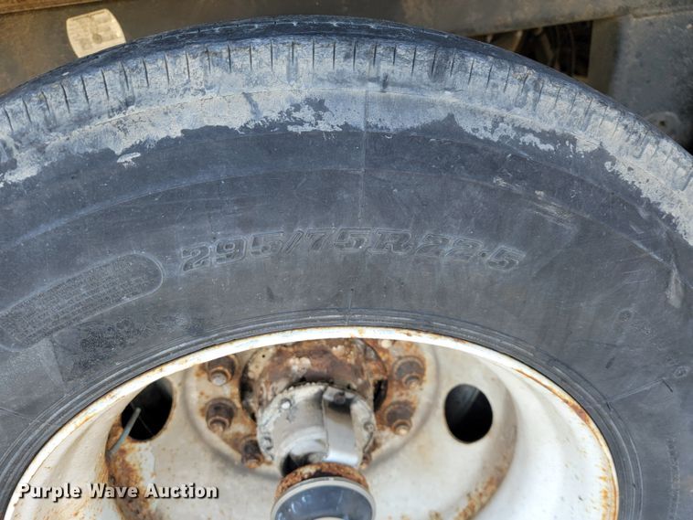 image for item JL9330 2006 Wabash  refrigerated van trailer