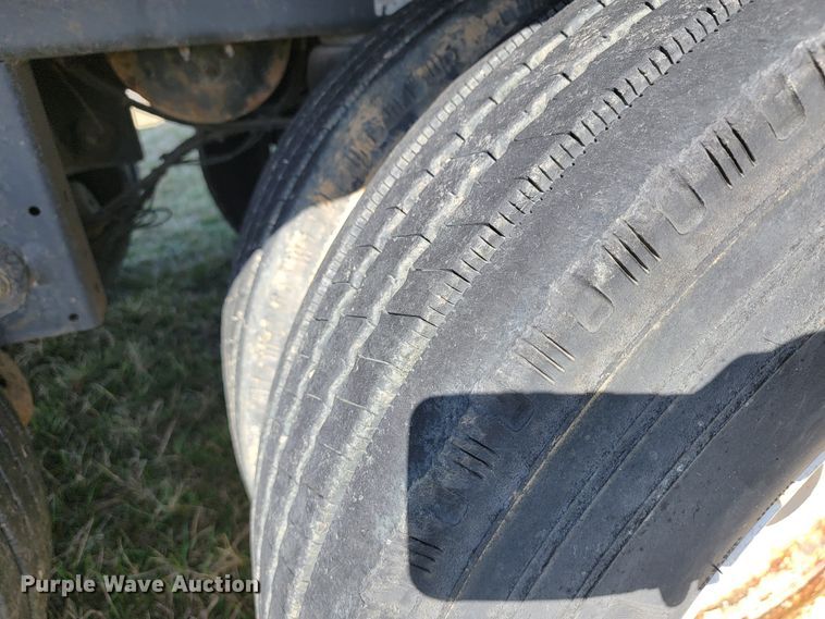 image for item JL9330 2006 Wabash  refrigerated van trailer