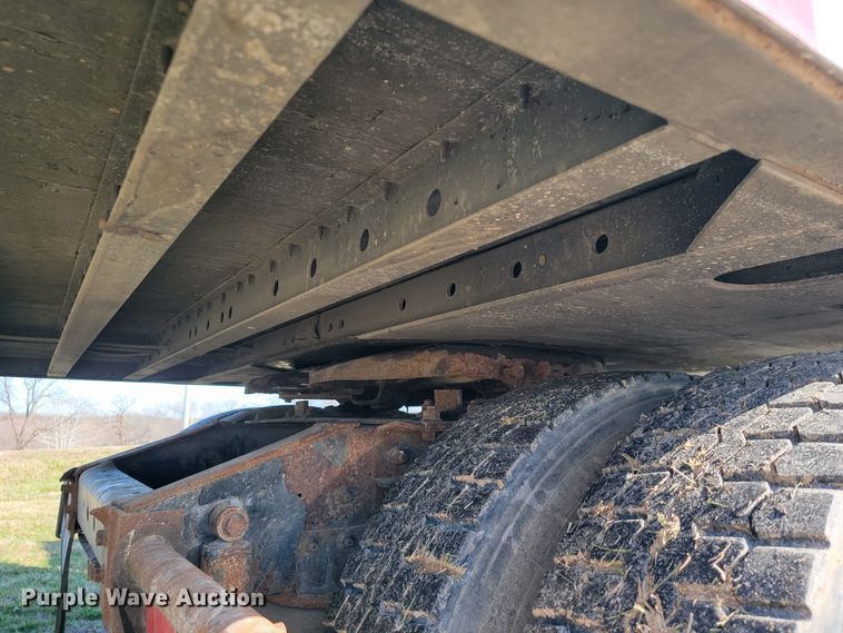 image for item JL9331 2012 Kentucky Trailers  dry van trailer