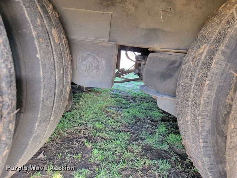 image for item JL9331 2012 Kentucky Trailers  dry van trailer