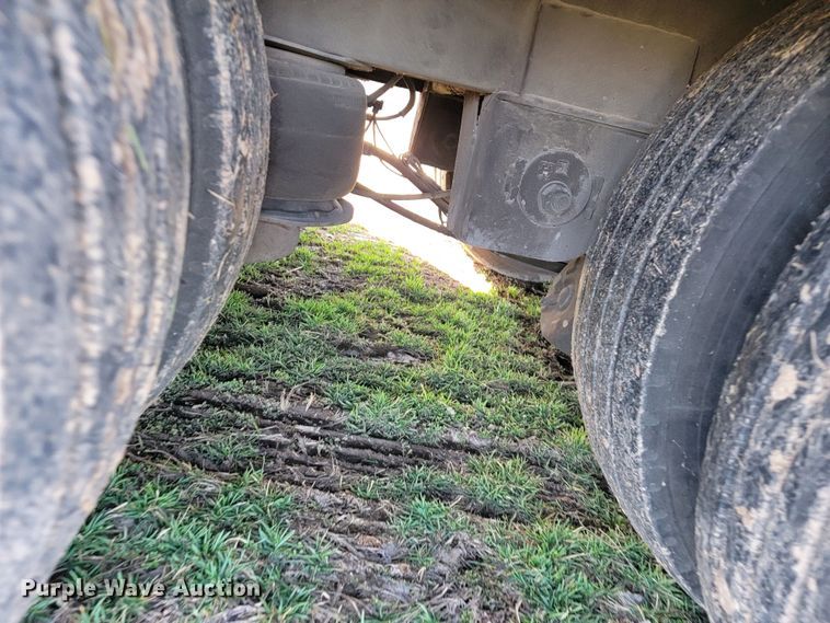 image for item JL9331 2012 Kentucky Trailers  dry van trailer