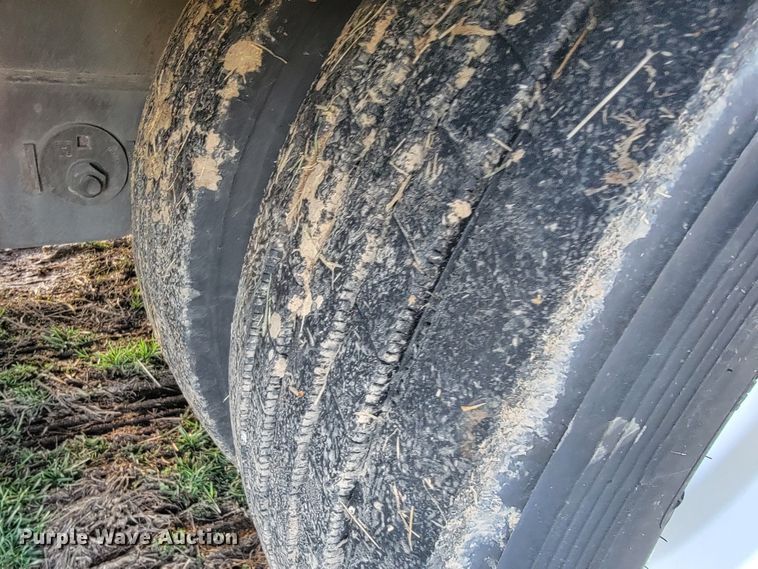 image for item JL9331 2012 Kentucky Trailers  dry van trailer