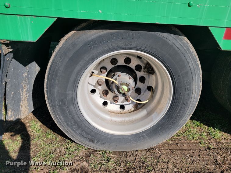 image for item JL9331 2012 Kentucky Trailers  dry van trailer