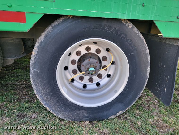 image for item JL9331 2012 Kentucky Trailers  dry van trailer