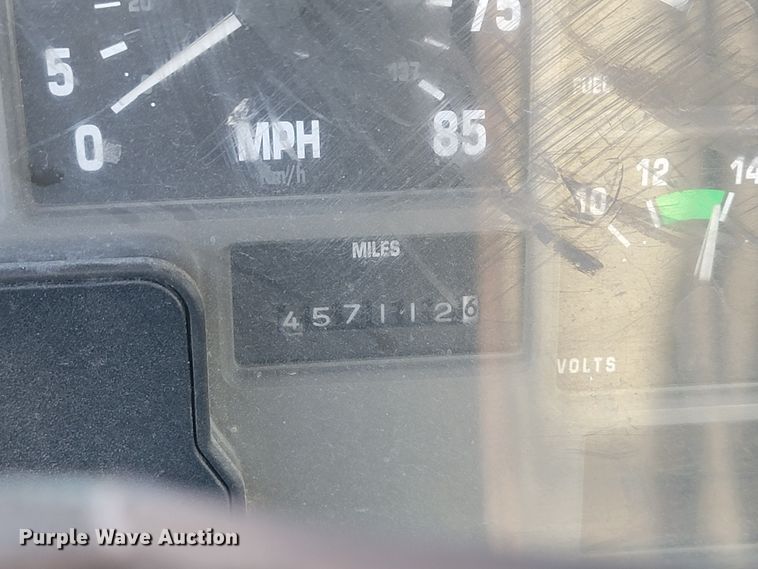 image for item JL9335 2003 International 8100  semi truck