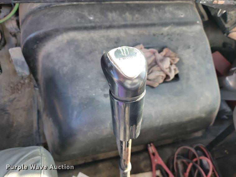 image for item JL9335 2003 International 8100  semi truck