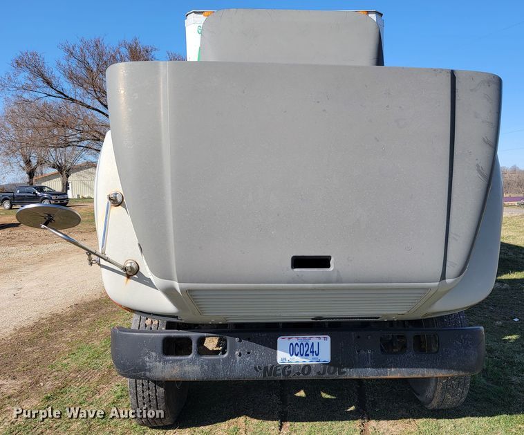 image for item JL9335 2003 International 8100  semi truck