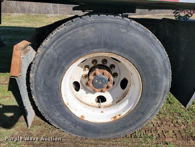 image for item JL9335 2003 International 8100  semi truck