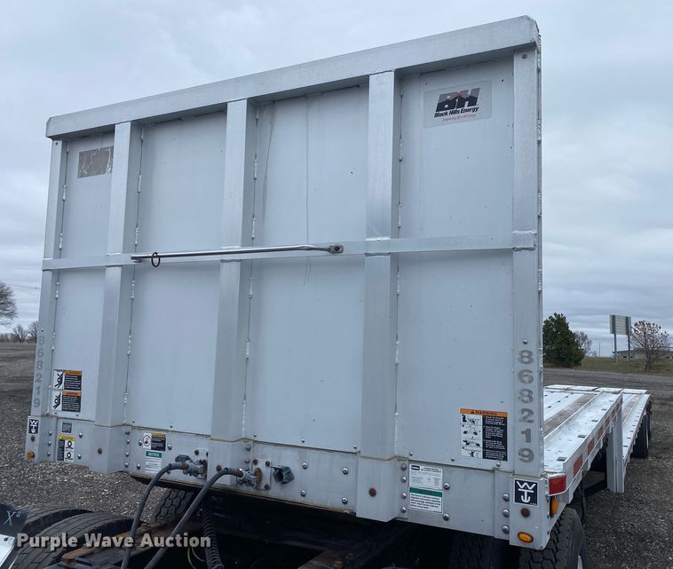 image for item JW9167 2008 Wilson CFD-900BT  drop deck equipment trailer