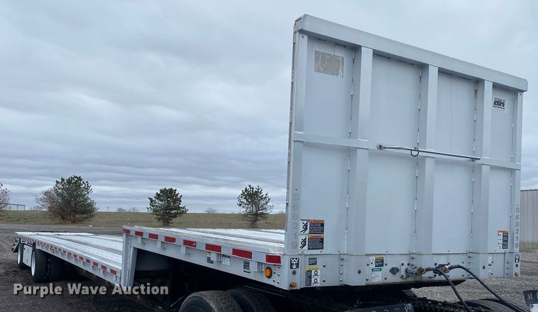 image for item JW9167 2008 Wilson CFD-900BT  drop deck equipment trailer