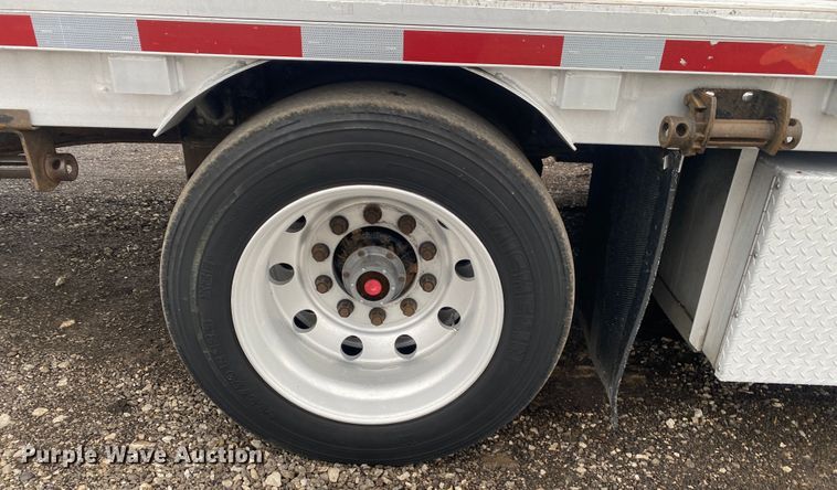 image for item JW9167 2008 Wilson CFD-900BT  drop deck equipment trailer