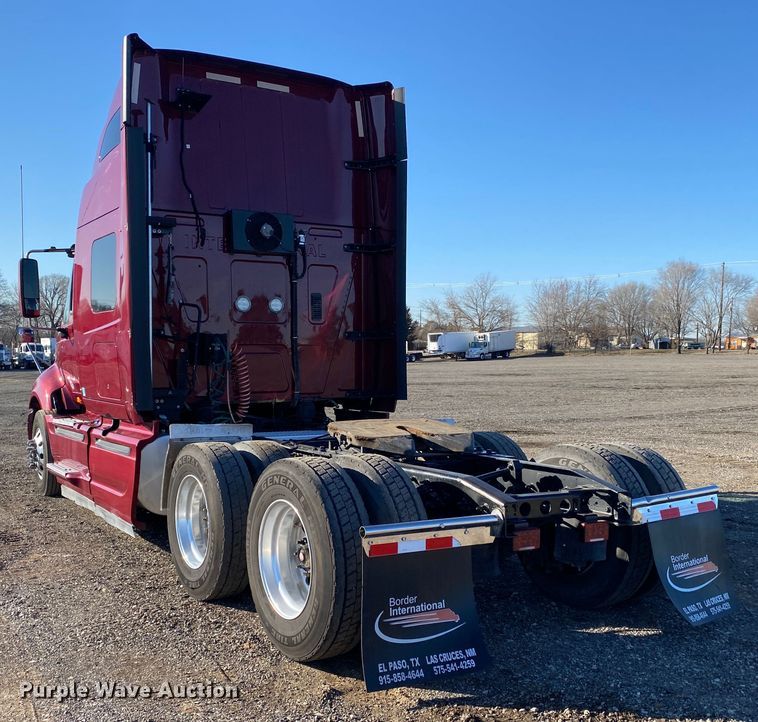 image for item JW9169 2017 International ProStar Plus 122  semi truck