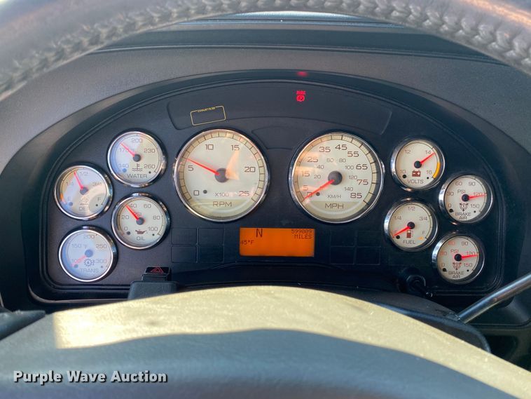 image for item JW9169 2017 International ProStar Plus 122  semi truck