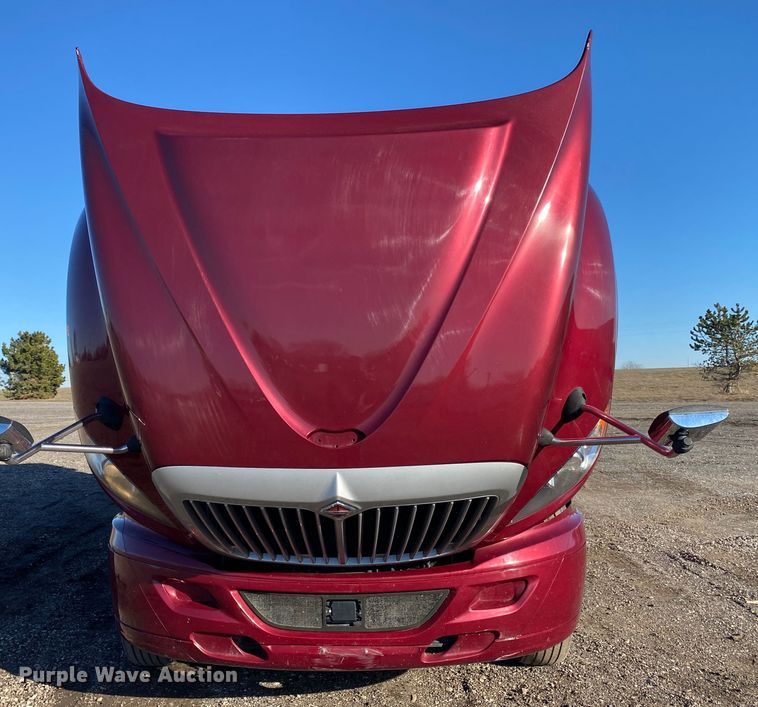 image for item JW9169 2017 International ProStar Plus 122  semi truck