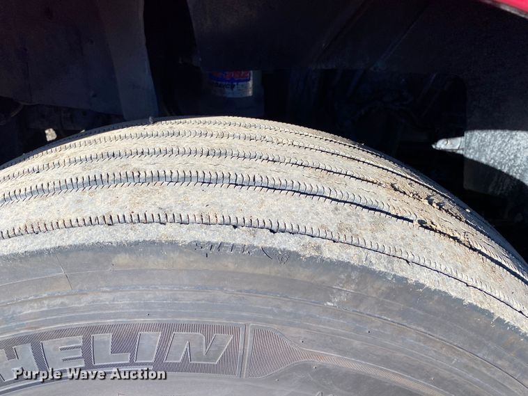 image for item JW9169 2017 International ProStar Plus 122  semi truck