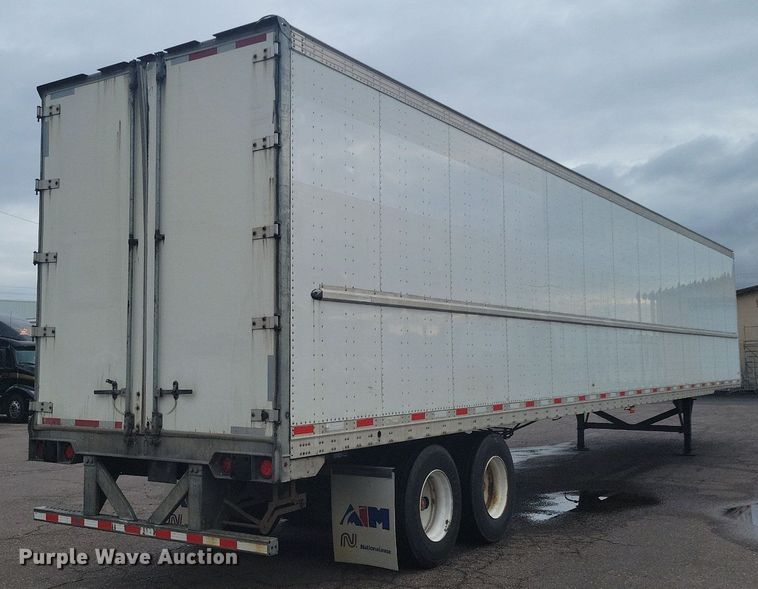 image for item KD9296 2016 Vanguard Rem VIP 4000  dry van trailer