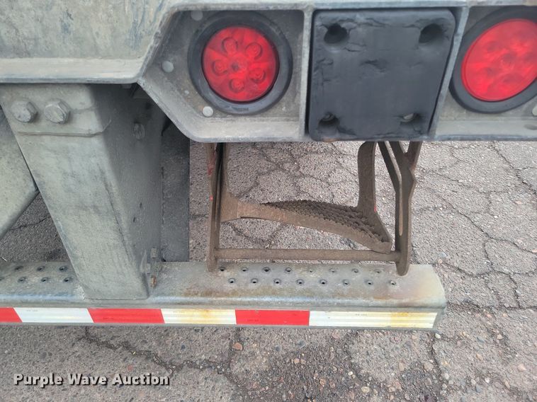 image for item KD9296 2016 Vanguard Rem VIP 4000  dry van trailer