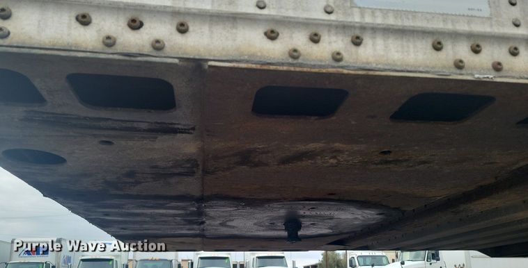 image for item KD9296 2016 Vanguard Rem VIP 4000  dry van trailer