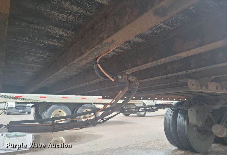 image for item KD9296 2016 Vanguard Rem VIP 4000  dry van trailer