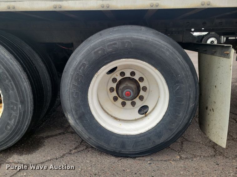 image for item KD9296 2016 Vanguard Rem VIP 4000  dry van trailer