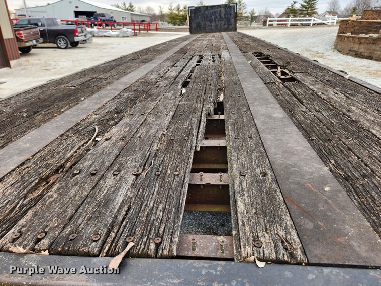 image for item KT9369 1993 Fontaine FTW-5-8045SL  flatbed trailer