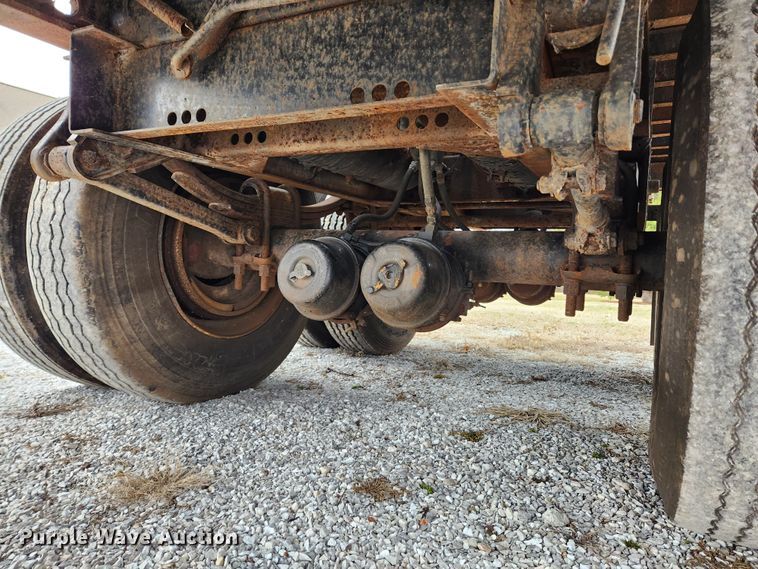 image for item KT9369 1993 Fontaine FTW-5-8045SL  flatbed trailer