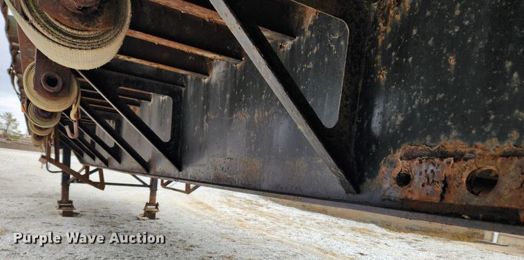 image for item KT9369 1993 Fontaine FTW-5-8045SL  flatbed trailer