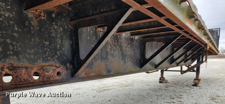 image for item KT9369 1993 Fontaine FTW-5-8045SL  flatbed trailer