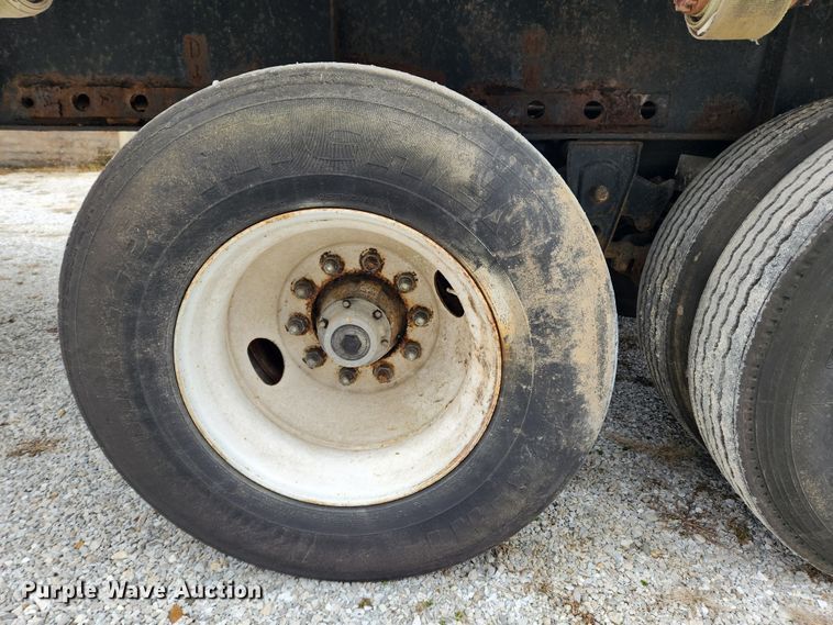 image for item KT9369 1993 Fontaine FTW-5-8045SL  flatbed trailer