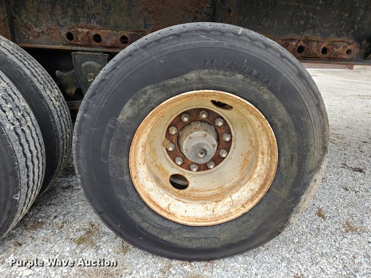 image for item KT9369 1993 Fontaine FTW-5-8045SL  flatbed trailer