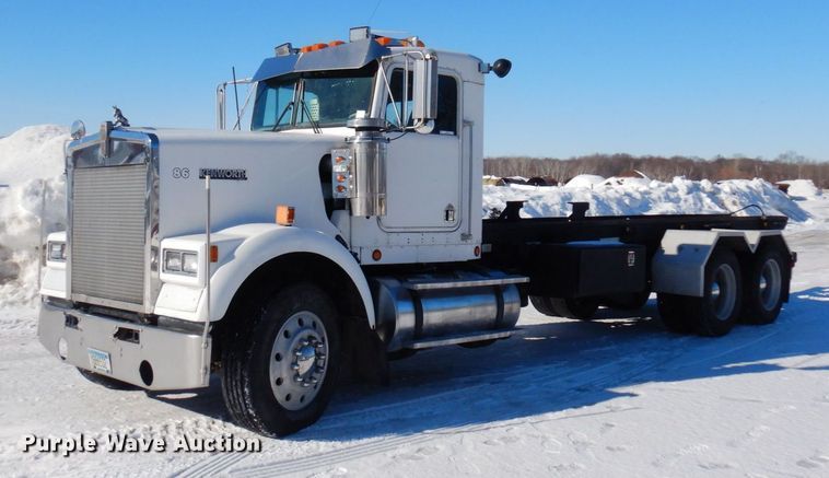 image for item KU9736 1985 Kenworth W900  roll-off container truck