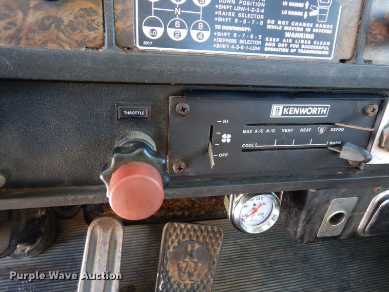 image for item KU9736 1985 Kenworth W900  roll-off container truck