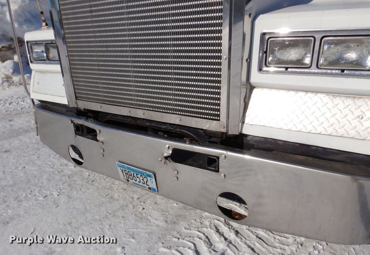 image for item KU9736 1985 Kenworth W900  roll-off container truck