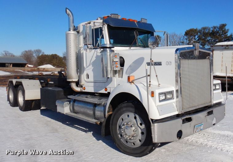 image for item KU9736 1985 Kenworth W900  roll-off container truck