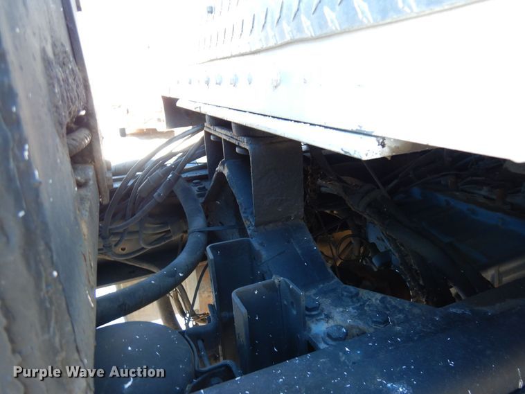 image for item KU9736 1985 Kenworth W900  roll-off container truck