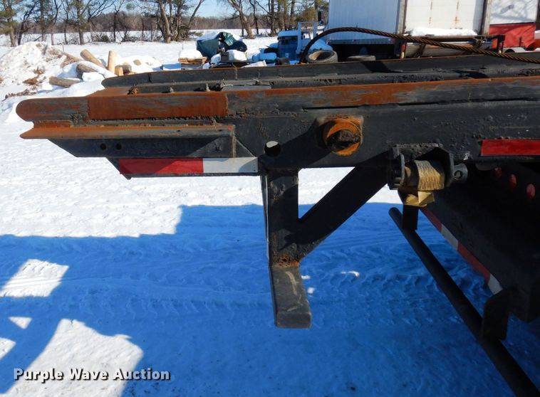 image for item KU9736 1985 Kenworth W900  roll-off container truck