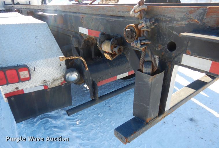 image for item KU9736 1985 Kenworth W900  roll-off container truck