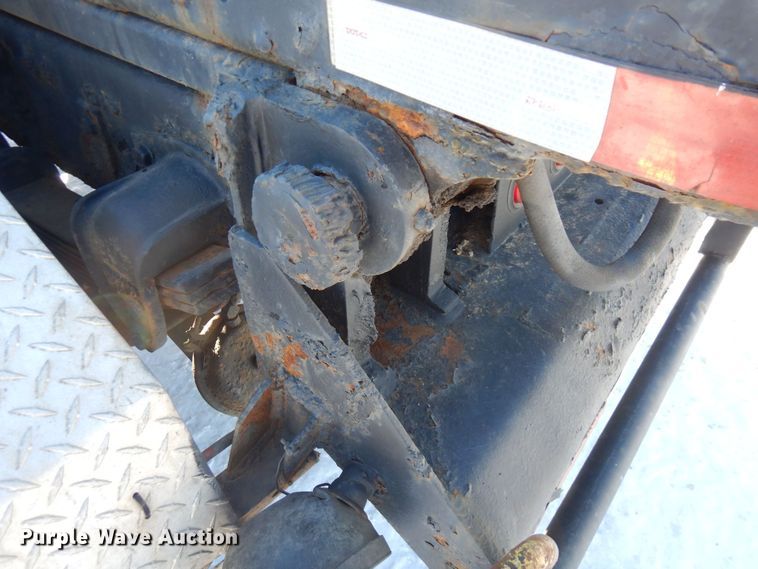 image for item KU9736 1985 Kenworth W900  roll-off container truck