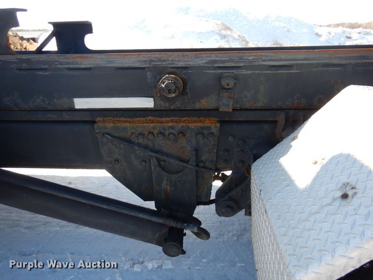 image for item KU9736 1985 Kenworth W900  roll-off container truck