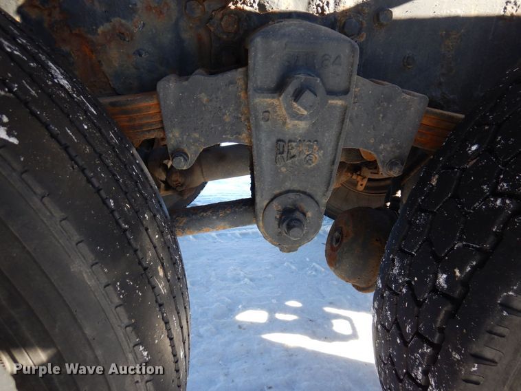 image for item KU9736 1985 Kenworth W900  roll-off container truck