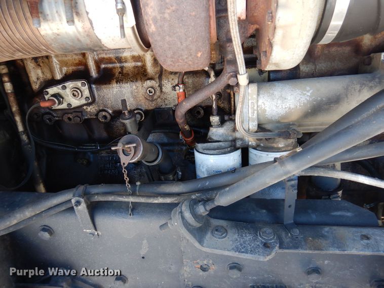 image for item KU9736 1985 Kenworth W900  roll-off container truck