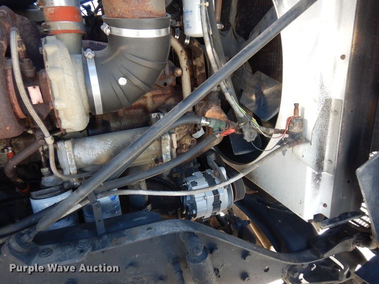 image for item KU9736 1985 Kenworth W900  roll-off container truck