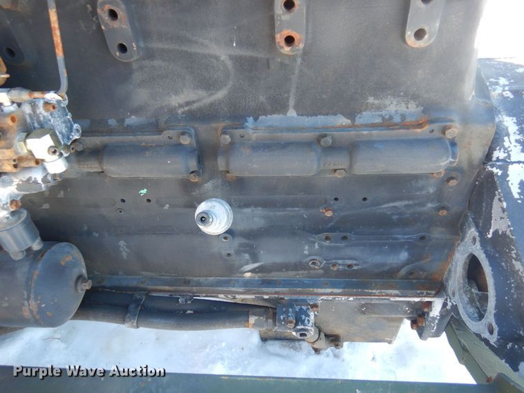 image for item KU9737 Cummins NHC250  engine