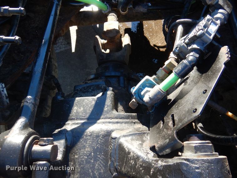 image for item KU9748 1998 Ford LT9522 truck cab and chassis