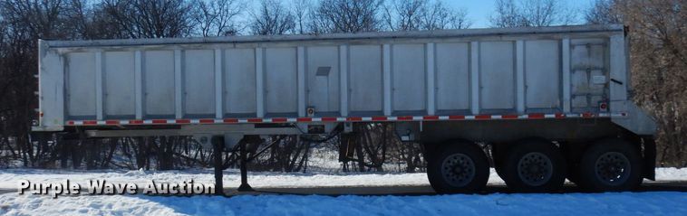 image for item KU9763 1999 East  end dump trailer