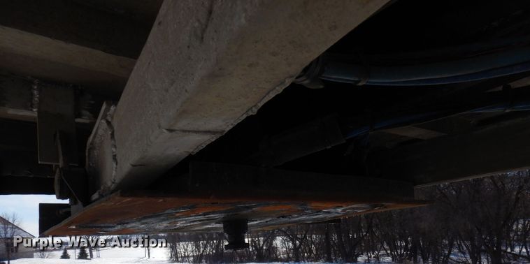 image for item KU9763 1999 East  end dump trailer