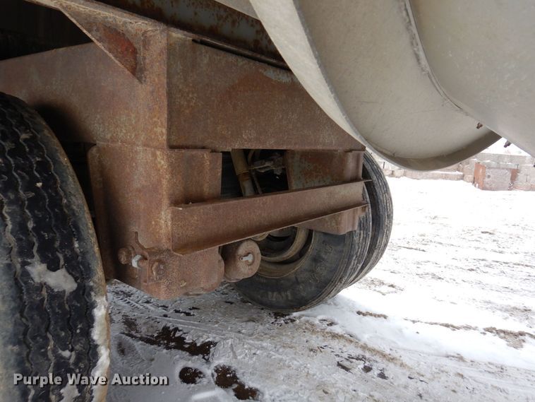 image for item KU9819 2009 Jet  grain trailer