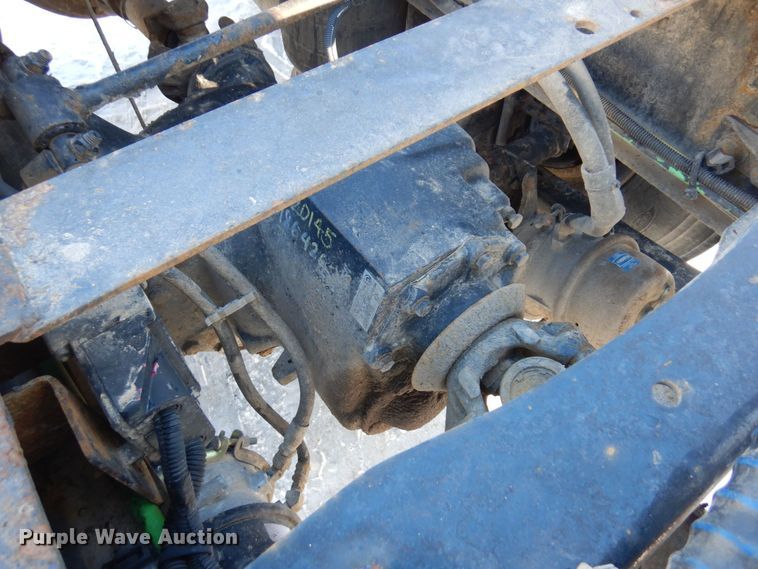 image for item KU9821 2003 Freightliner Cascadia  semi truck