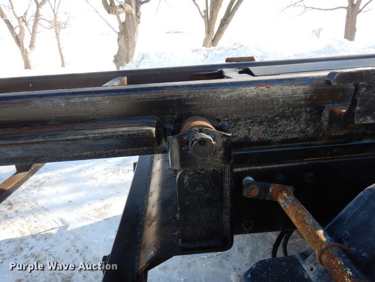 image for item KU9822 1997 Peterbilt 357  roll-off container truck